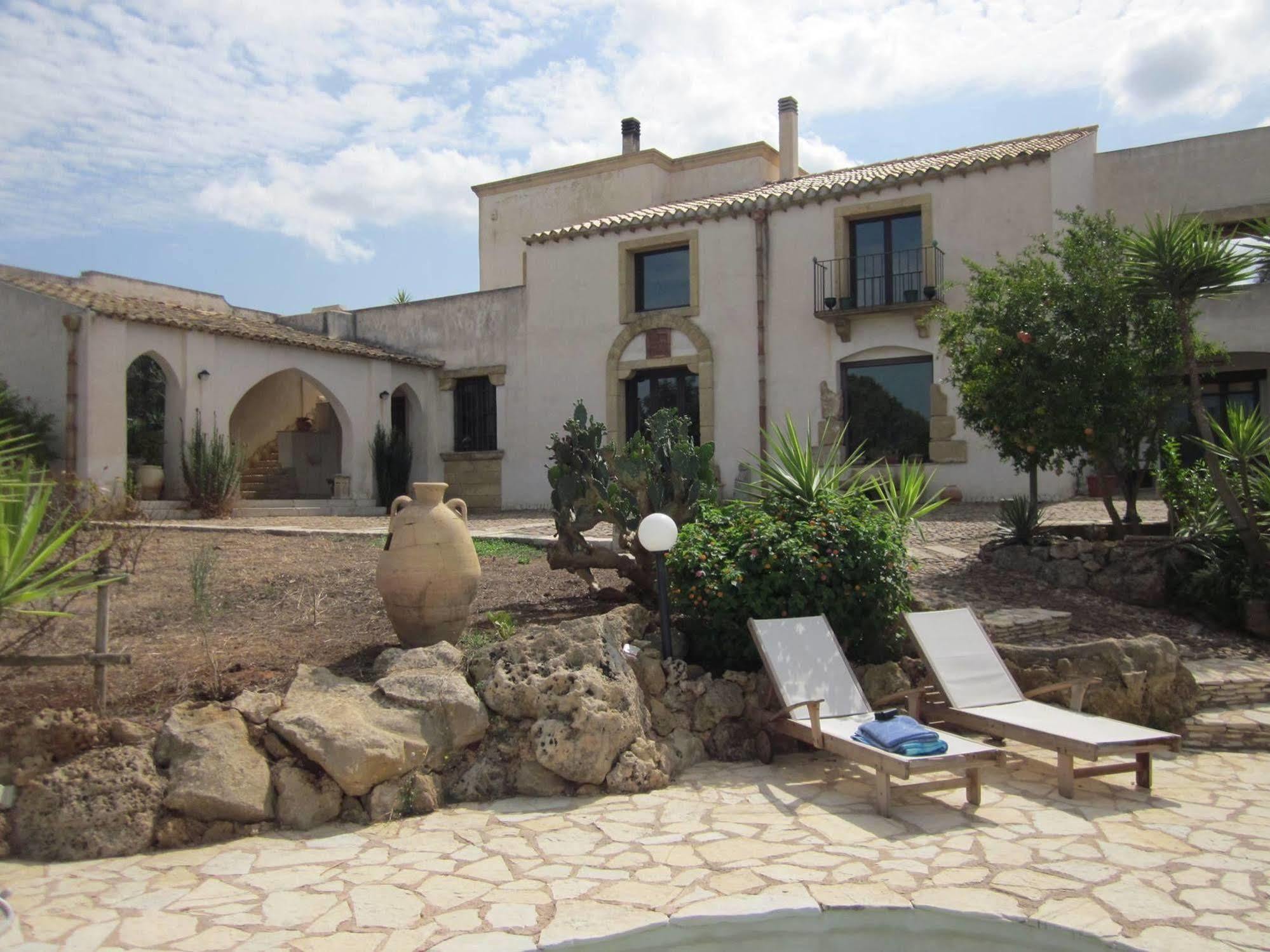 Bed and Breakfast Casale Alma à Marsala Extérieur photo