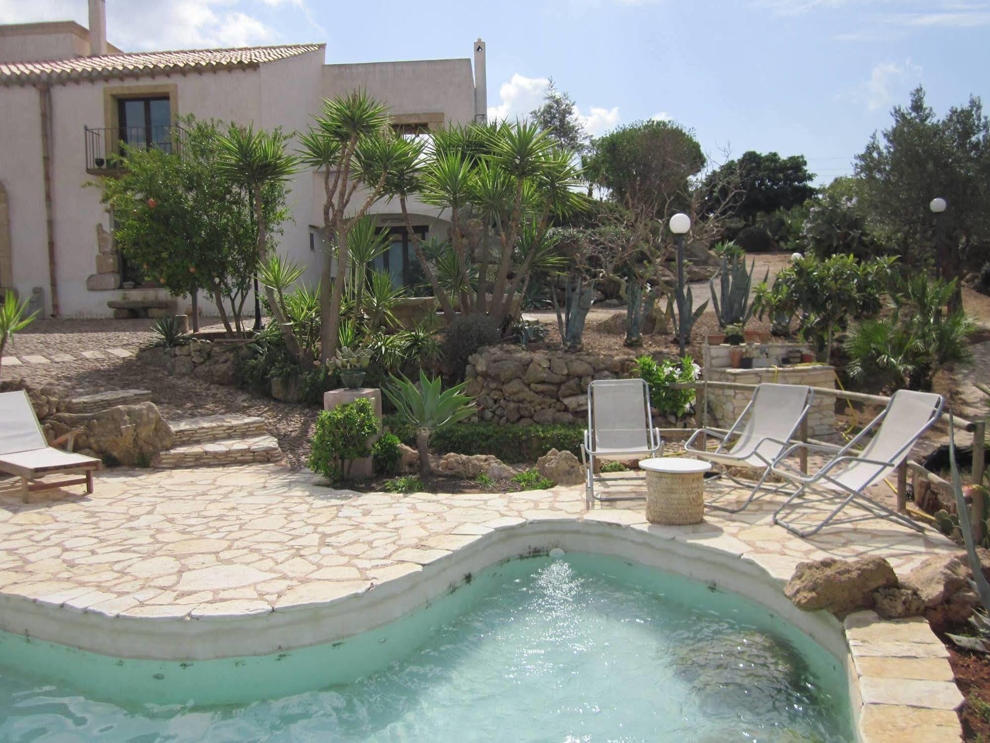 Bed and Breakfast Casale Alma à Marsala Extérieur photo