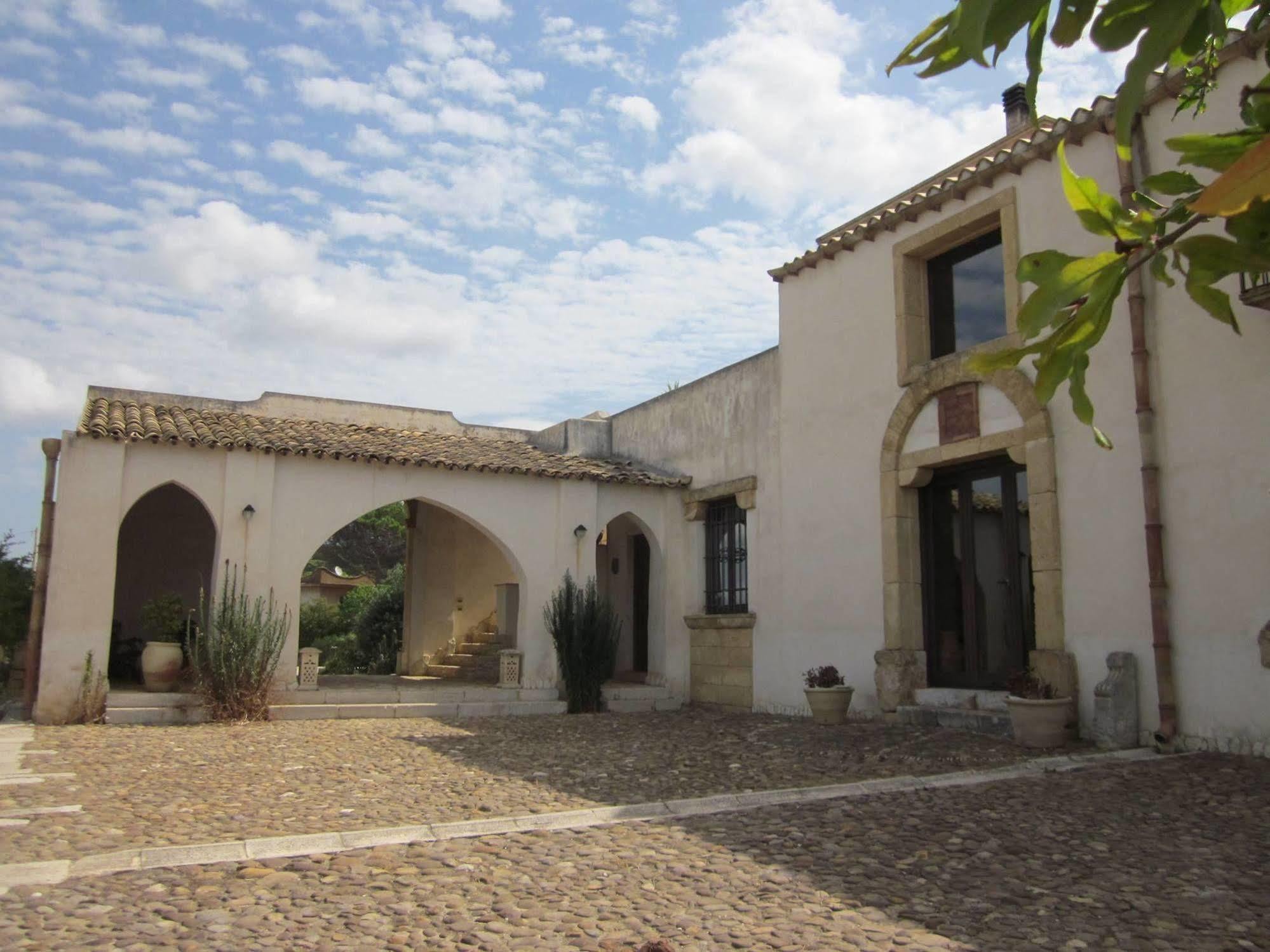 Bed and Breakfast Casale Alma à Marsala Extérieur photo